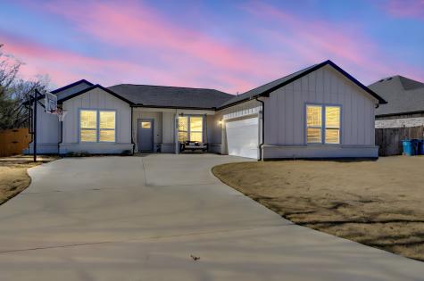 5622 Mesa Loop Granbury TX 76048