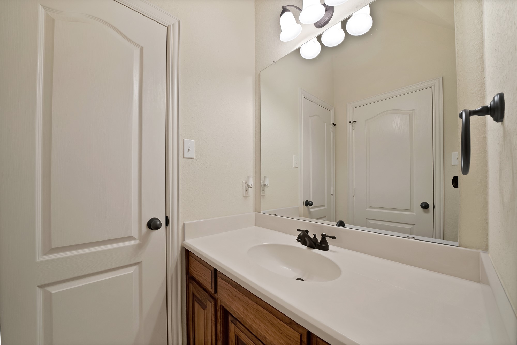 2526 Hayley Drive Weatherford TX 76085