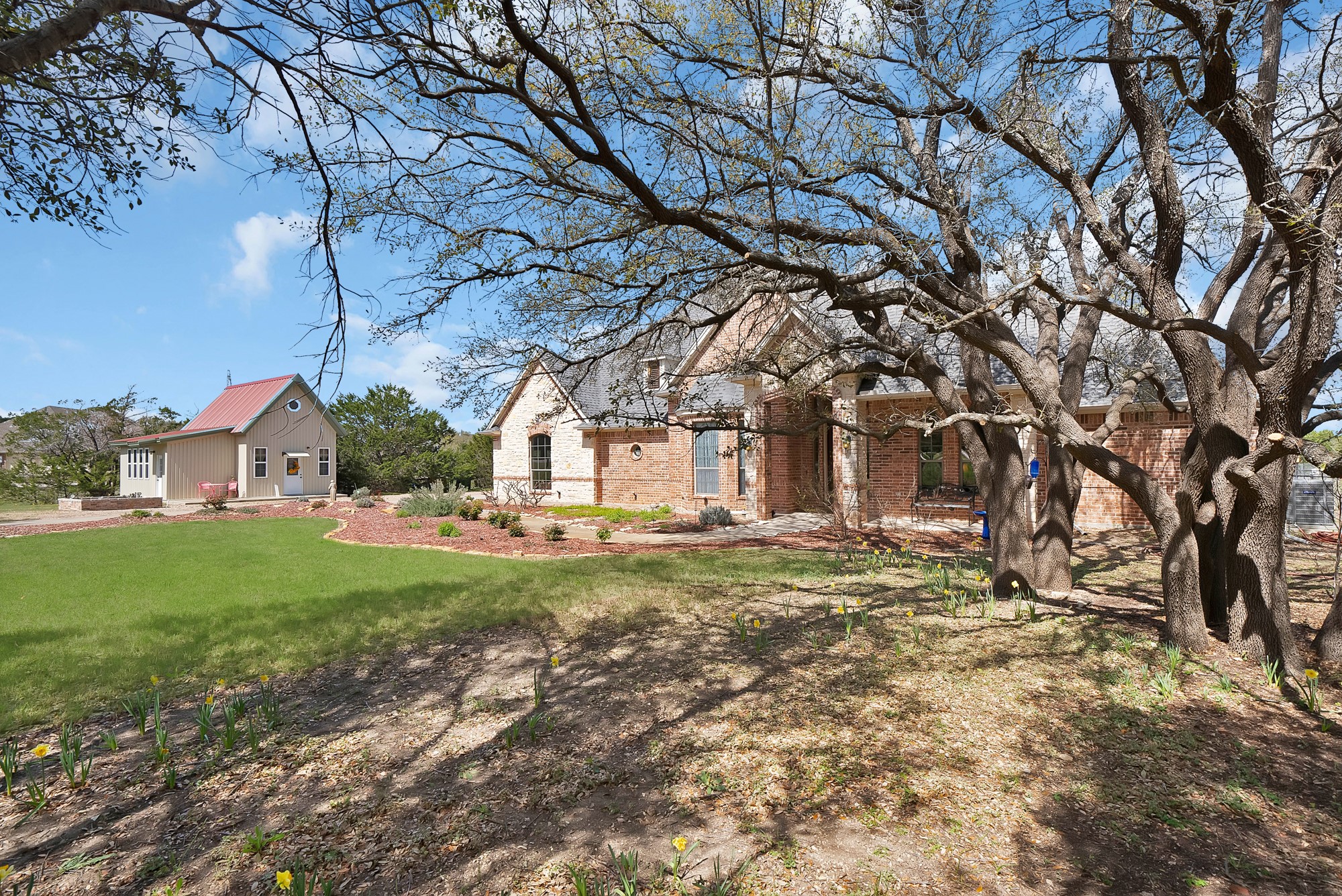 2526 Hayley Drive Weatherford TX 76085