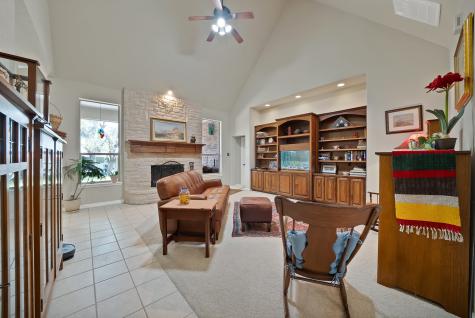 2526 Hayley Drive Weatherford TX 76085