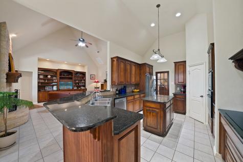 2526 Hayley Drive Weatherford TX 76085