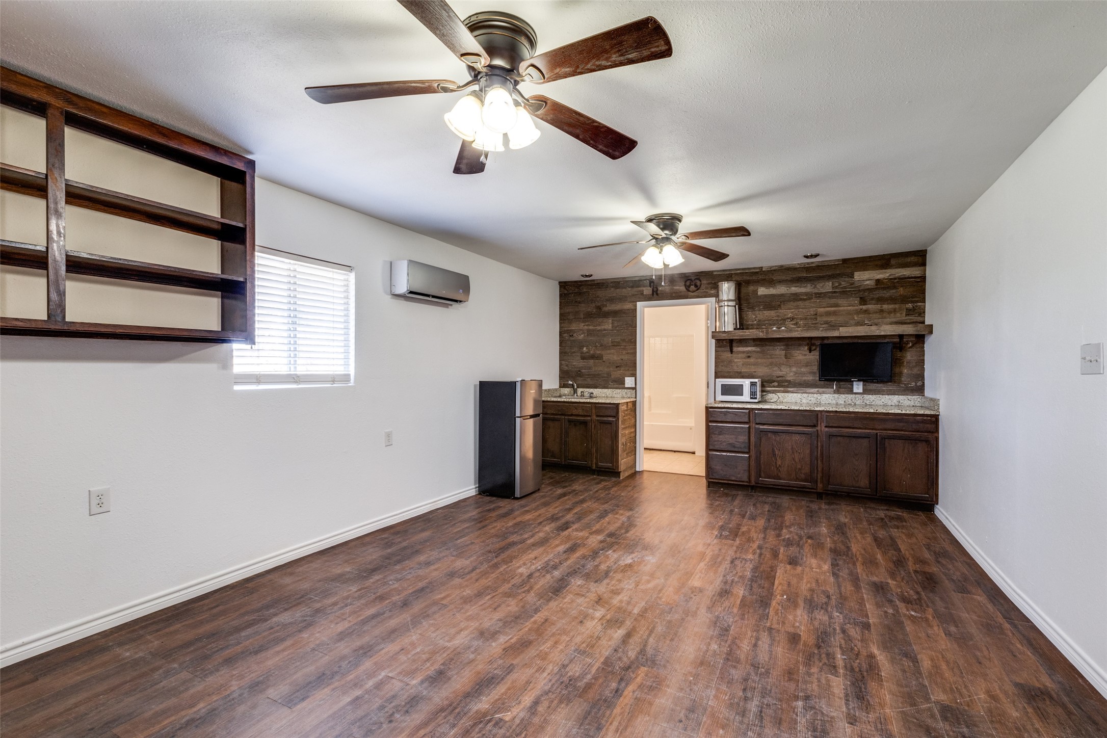 152 County Road 4678 Boyd TX 76023