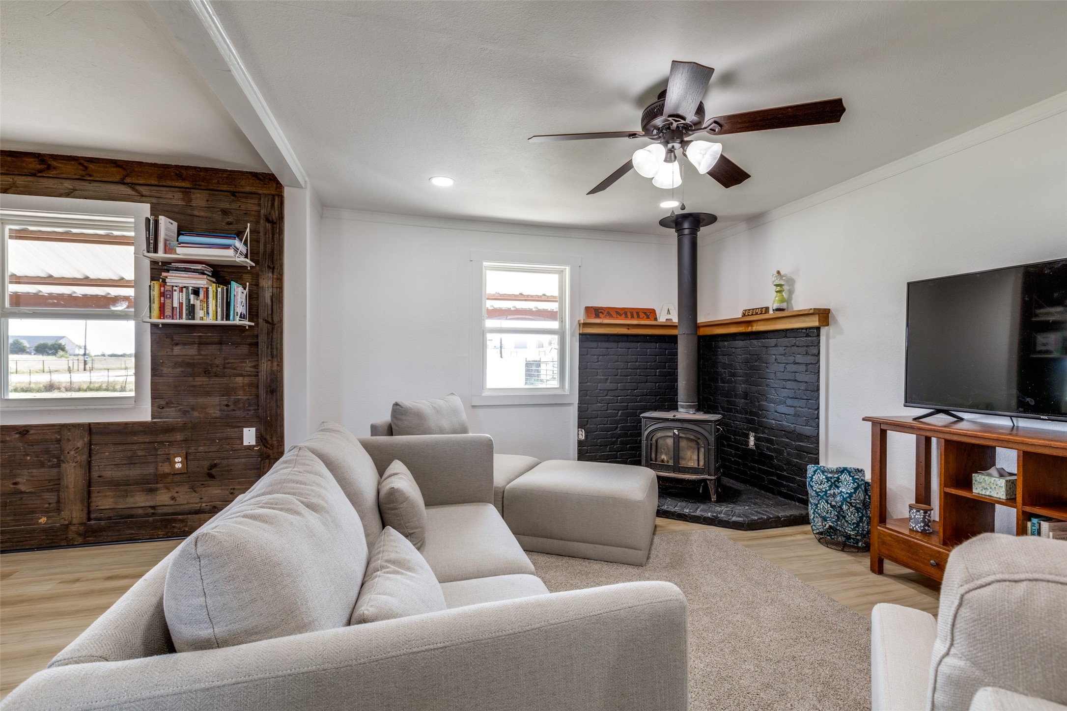 152 County Road 4678 Boyd TX 76023