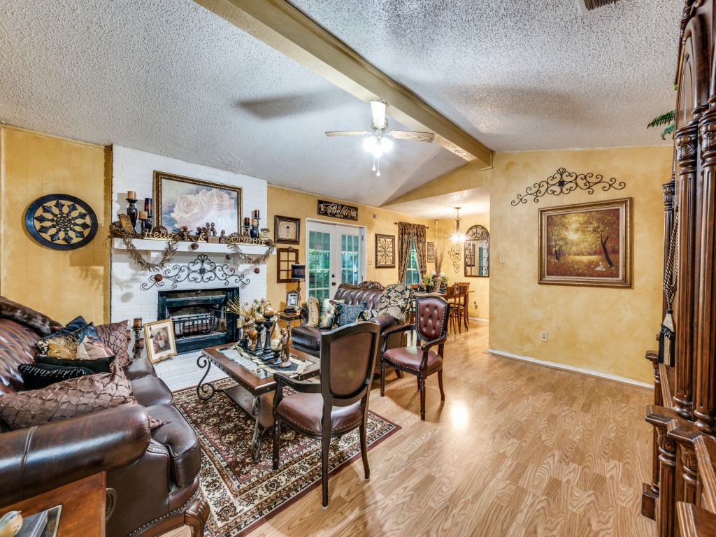 5304 Umbrella Pine Court Arlington TX 76018