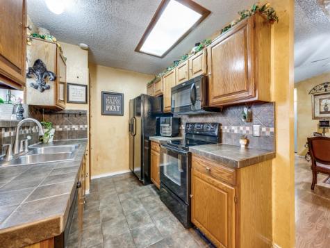 5304 Umbrella Pine Court Arlington TX 76018