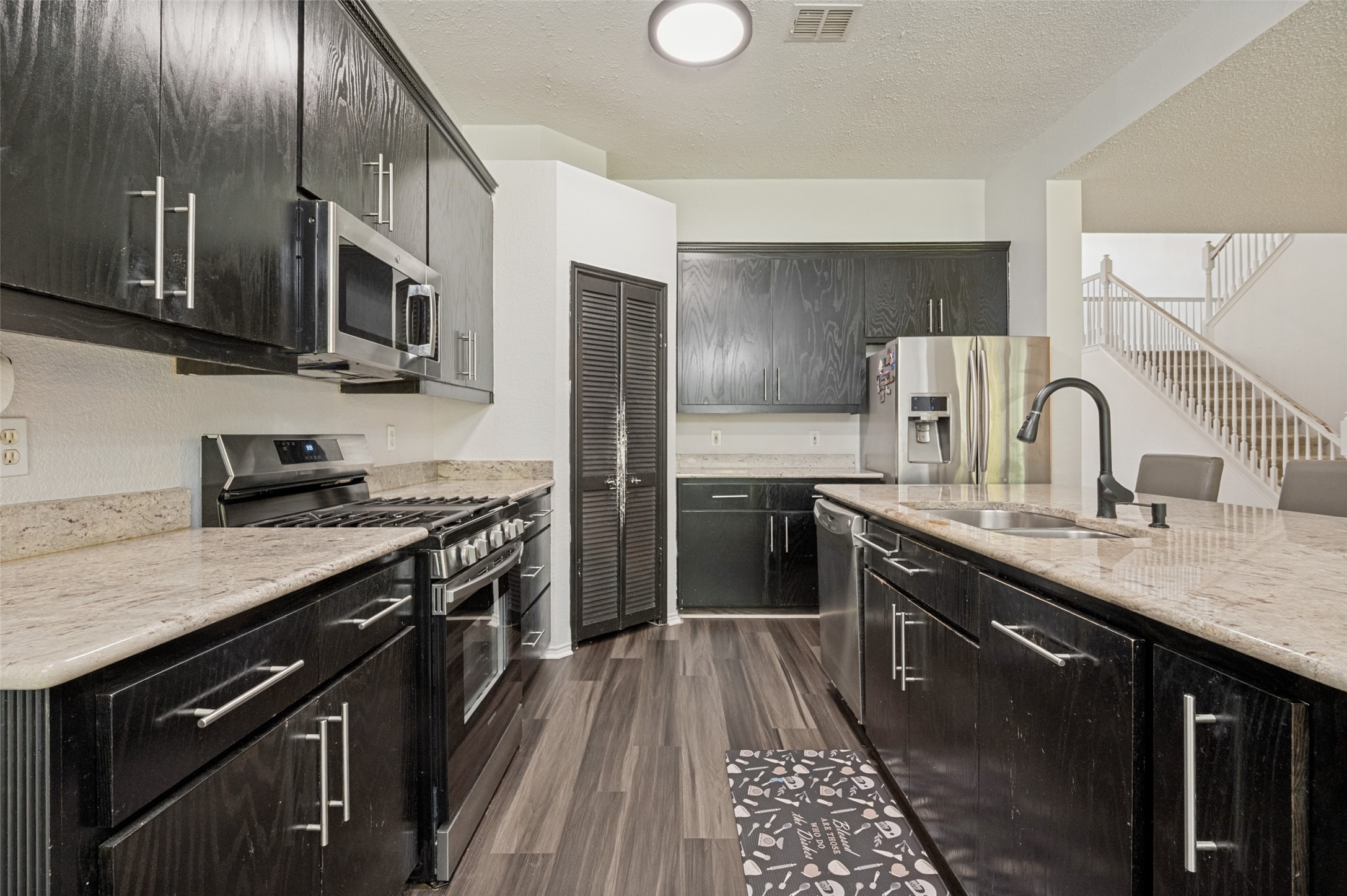 230 Longhorn Trail Grand Prairie TX 75052