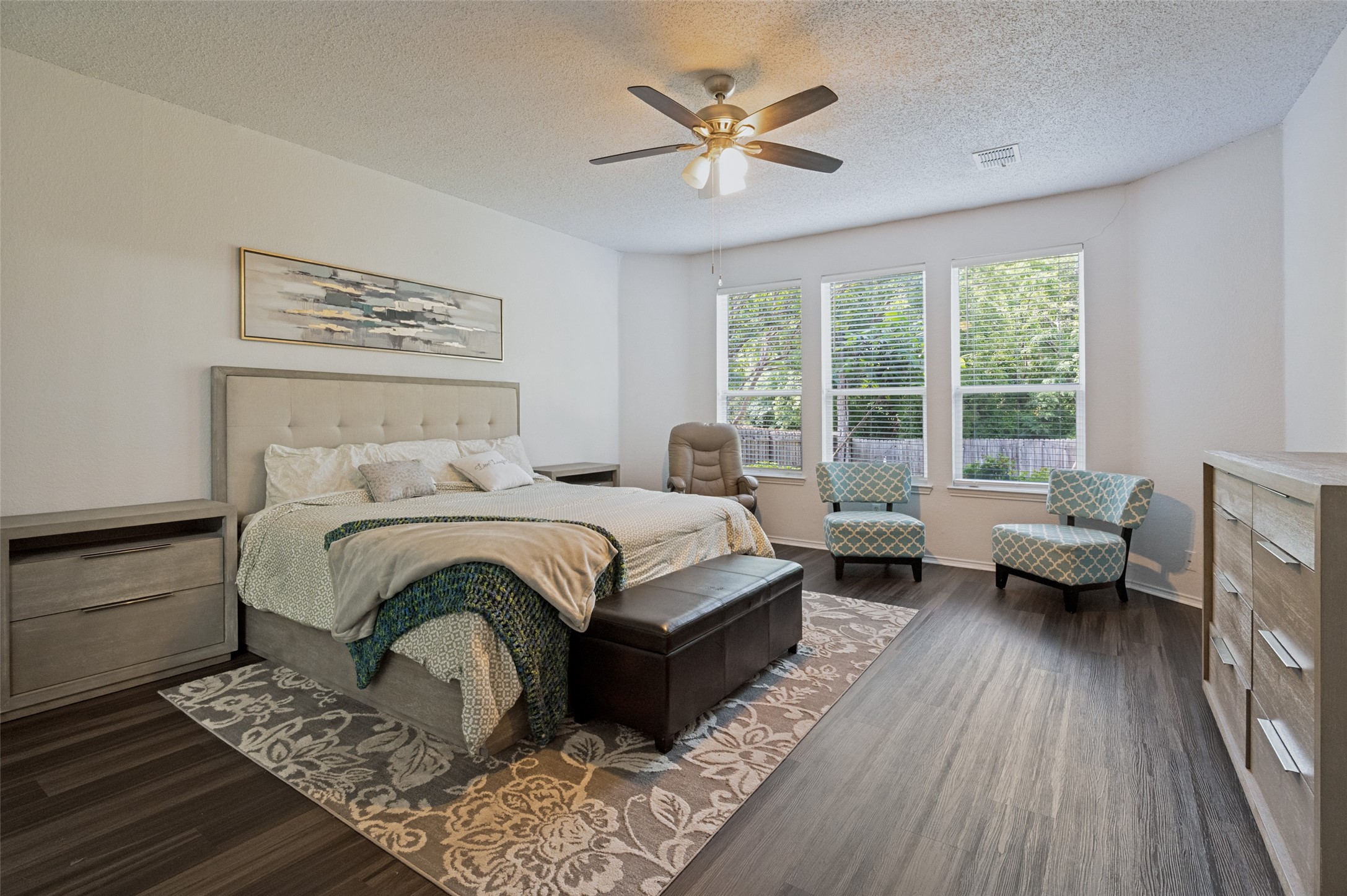 230 Longhorn Trail Grand Prairie TX 75052