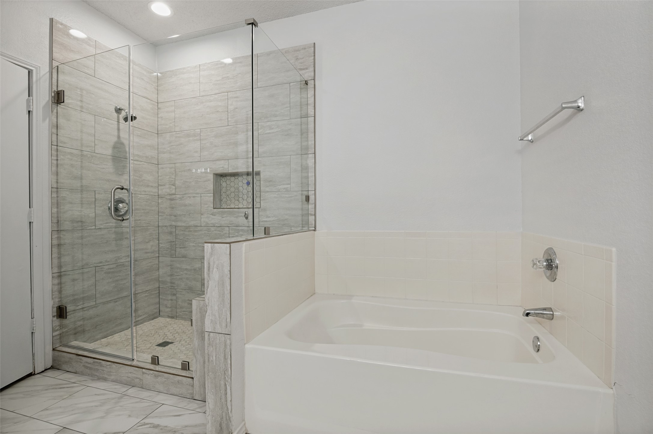 230 Longhorn Trail Grand Prairie TX 75052