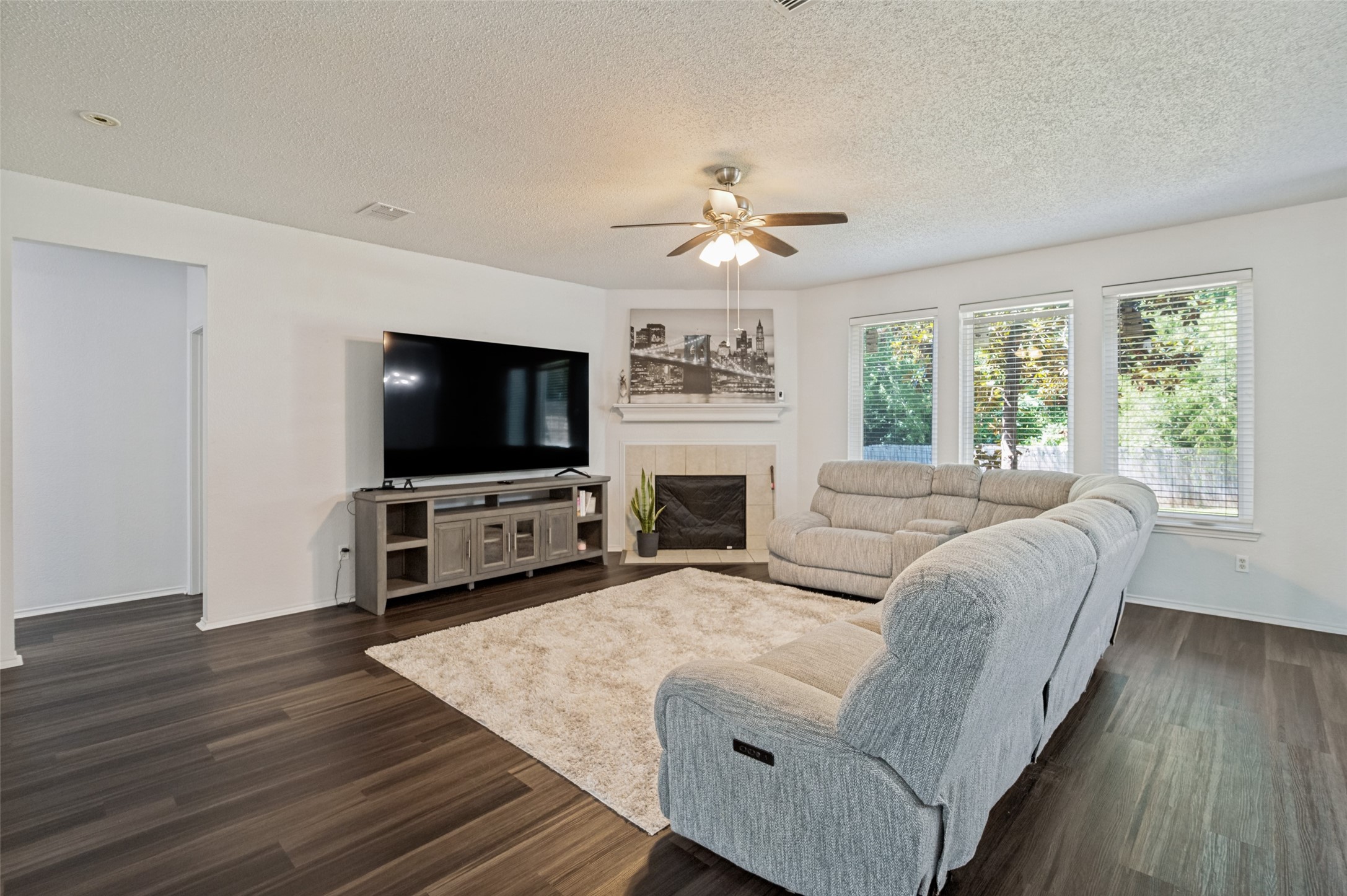 230 Longhorn Trail Grand Prairie TX 75052