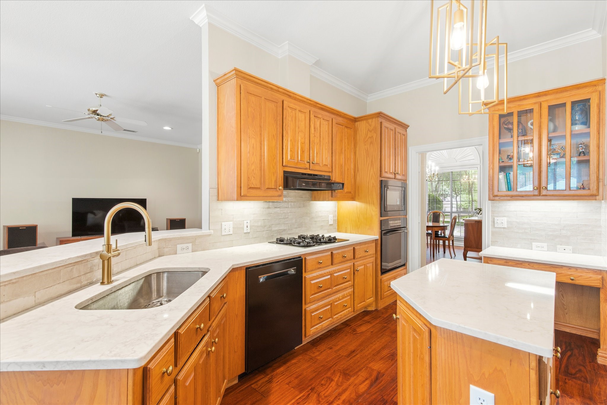 7505 Woodbridge Place Garland TX 75044
