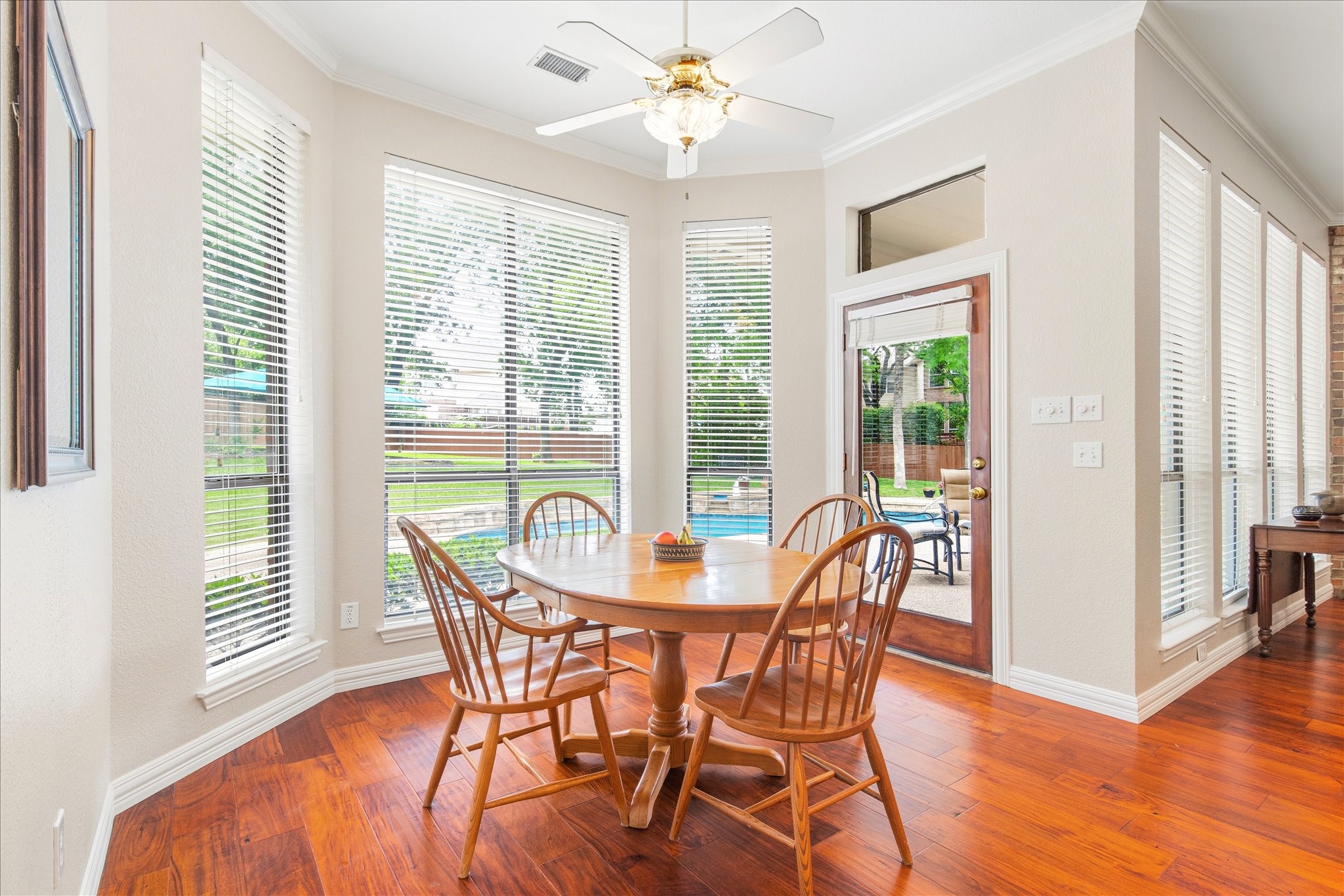 7505 Woodbridge Place Garland TX 75044