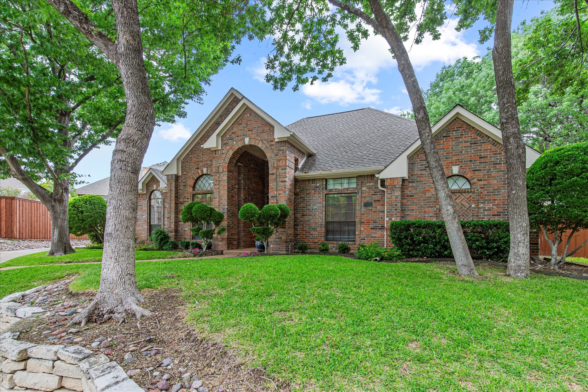 7505 Woodbridge Place Garland TX 75044