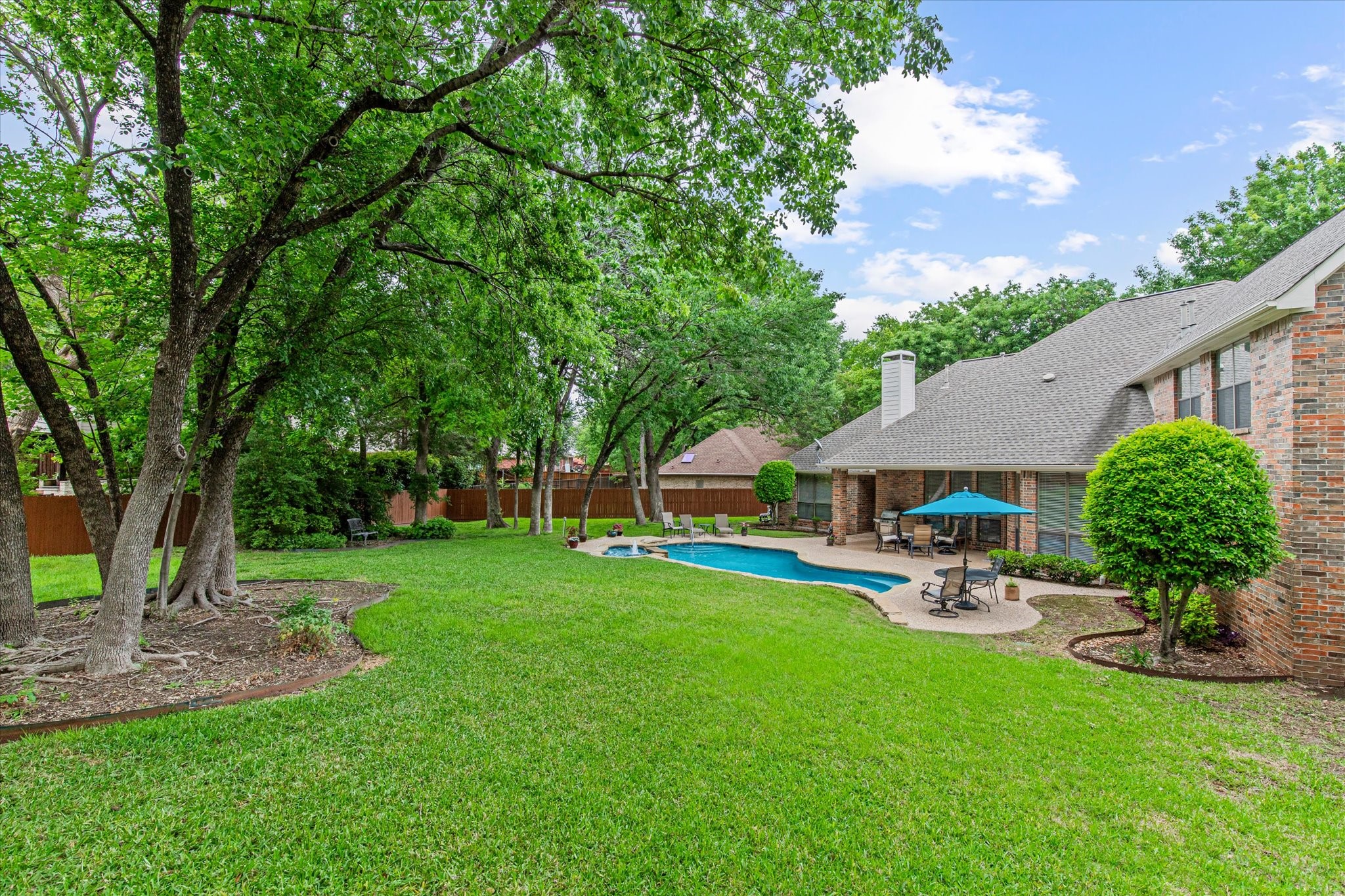 7505 Woodbridge Place Garland TX 75044