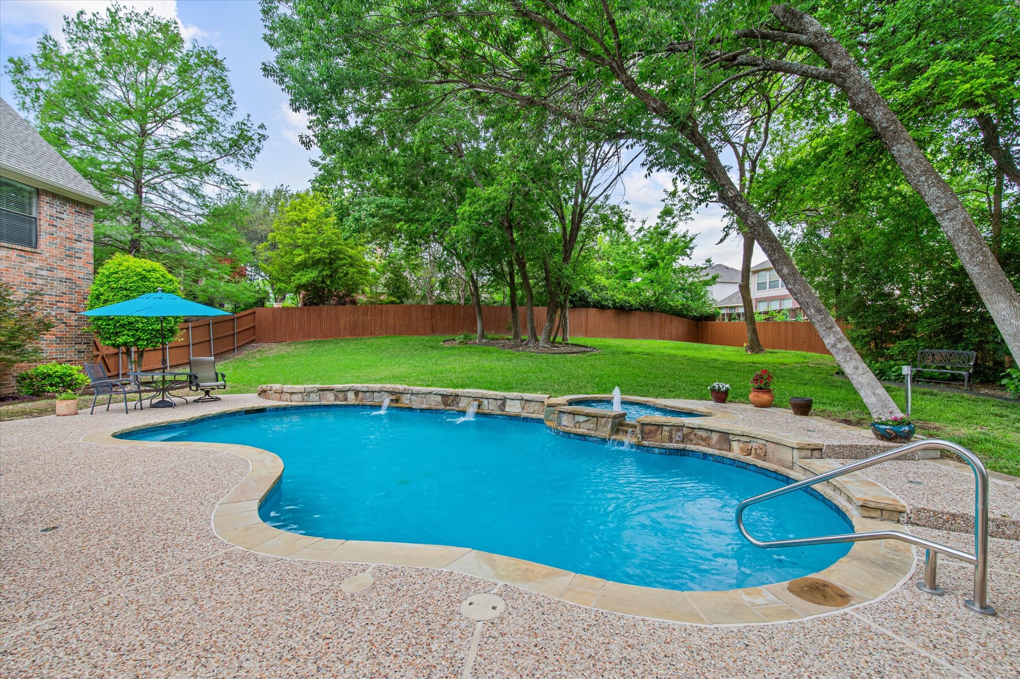 7505 Woodbridge Place Garland TX 75044