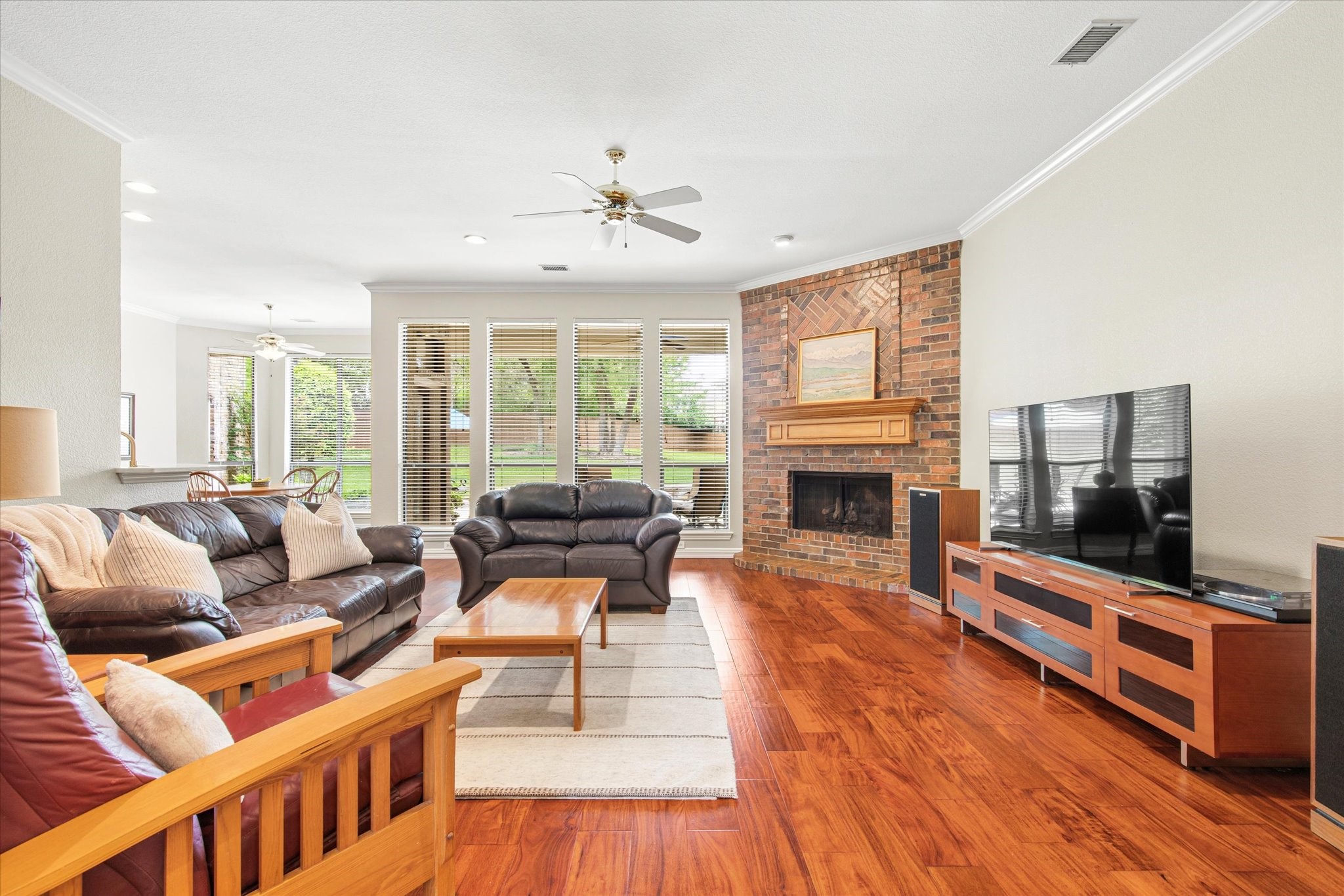 7505 Woodbridge Place Garland TX 75044