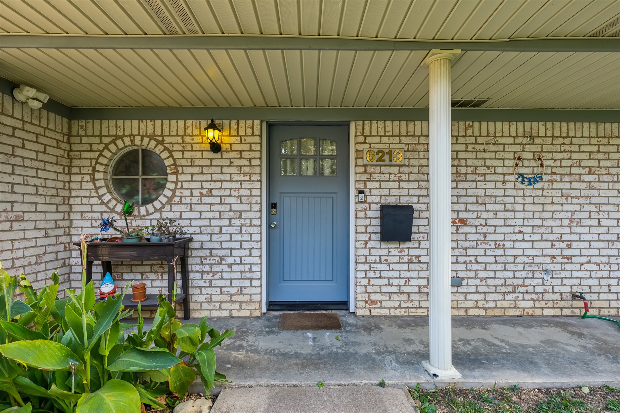 6213 Wrigley Way Fort Worth TX 76133