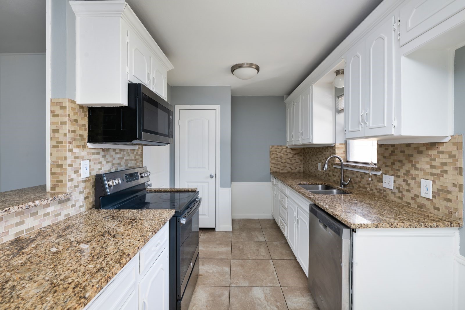 540 Billie Ruth Lane Hurst TX 76053