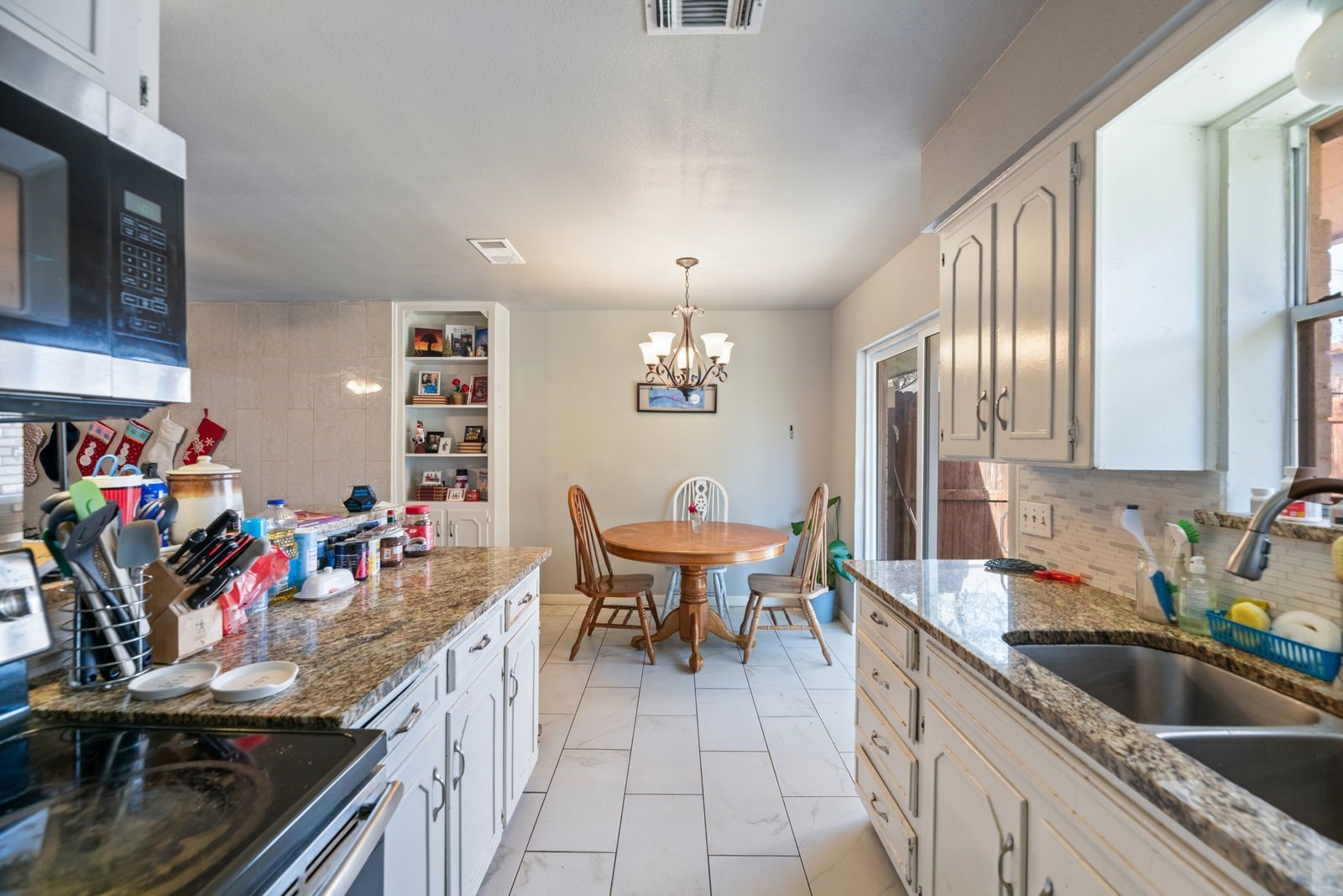 540 Billie Ruth Lane Hurst TX 76053