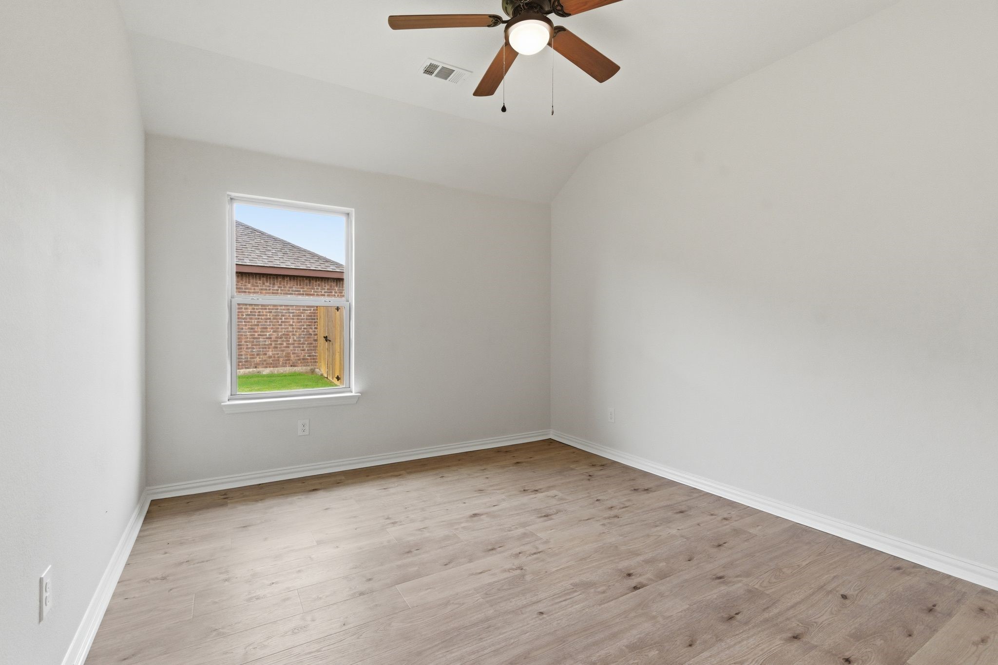 9 Mockingbird Lane Sanger TX 76266