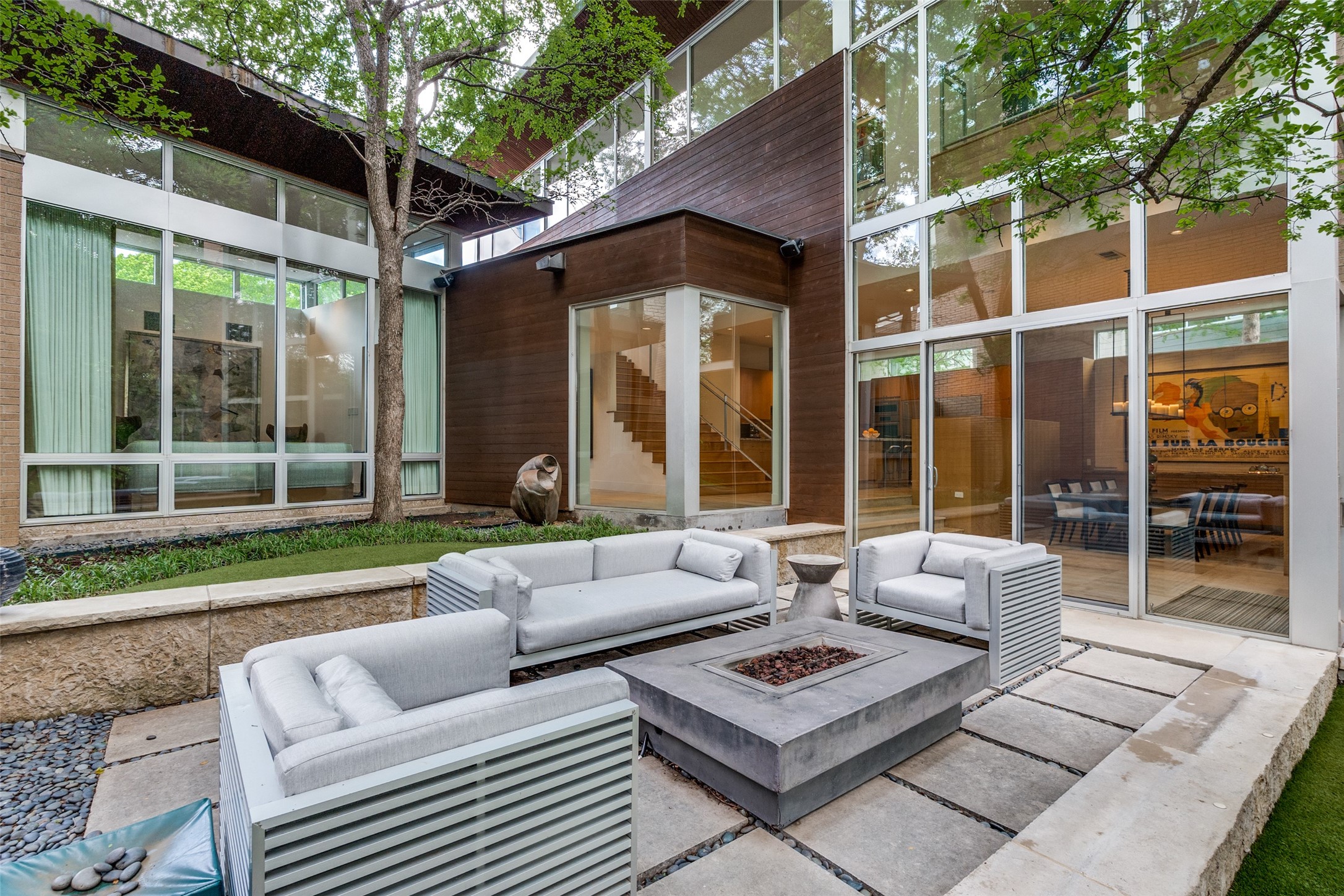 2207 Kessler Woods Court Dallas TX 75208