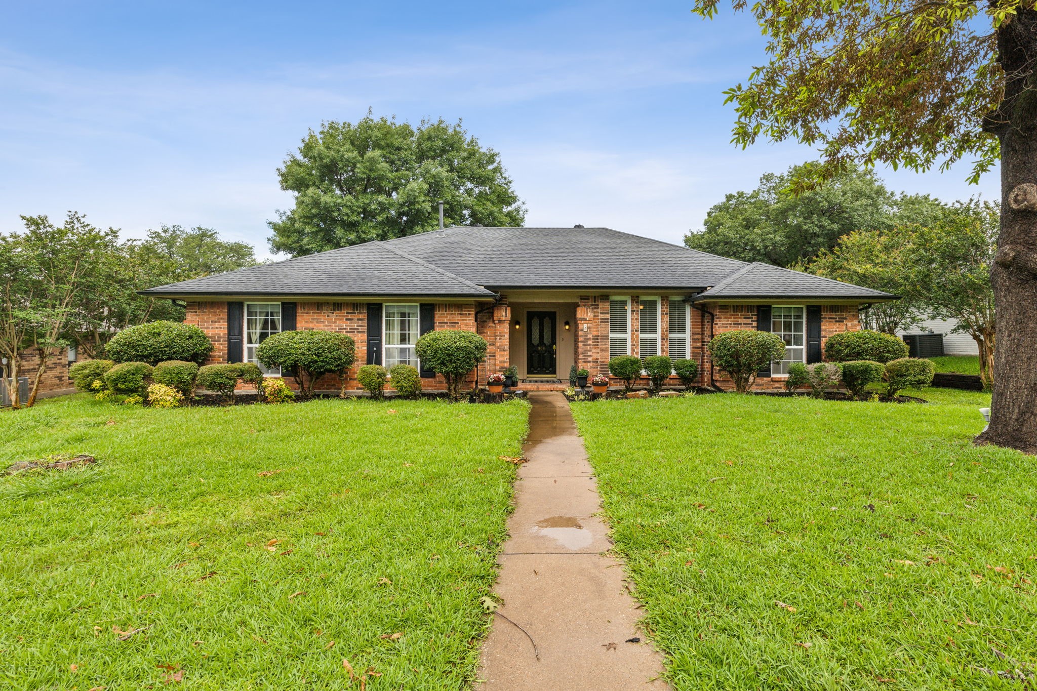 906 Village Green Drive Rockwall TX 75087