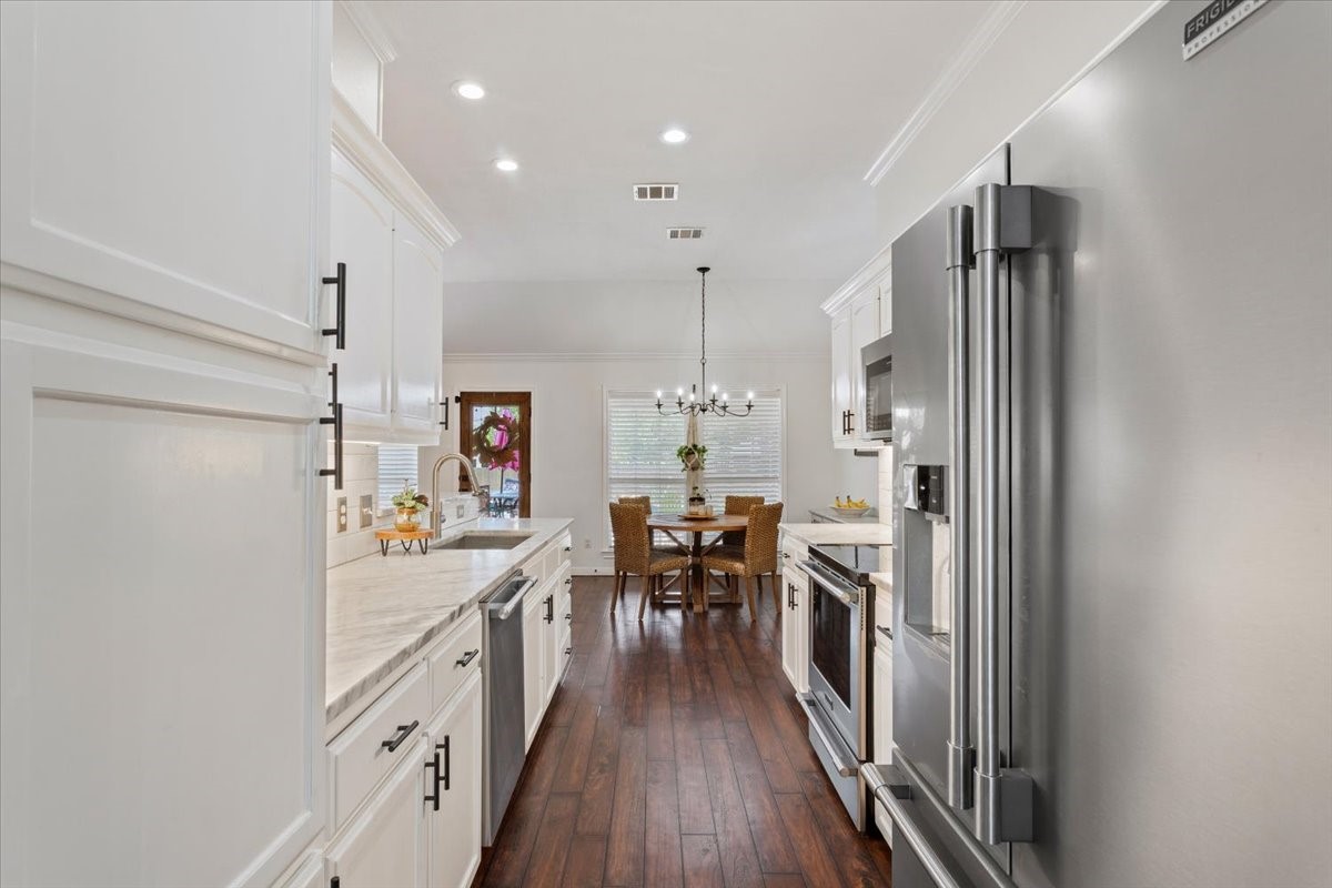 228 Greystone Drive Hewitt TX 76643