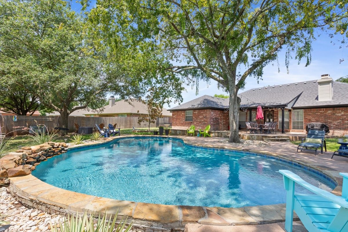 228 Greystone Drive Hewitt TX 76643