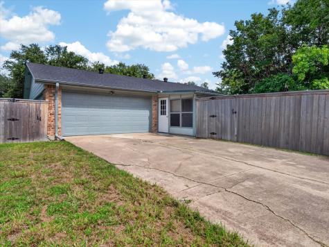2935 Rolling Hills Drive Carrollton TX 75007