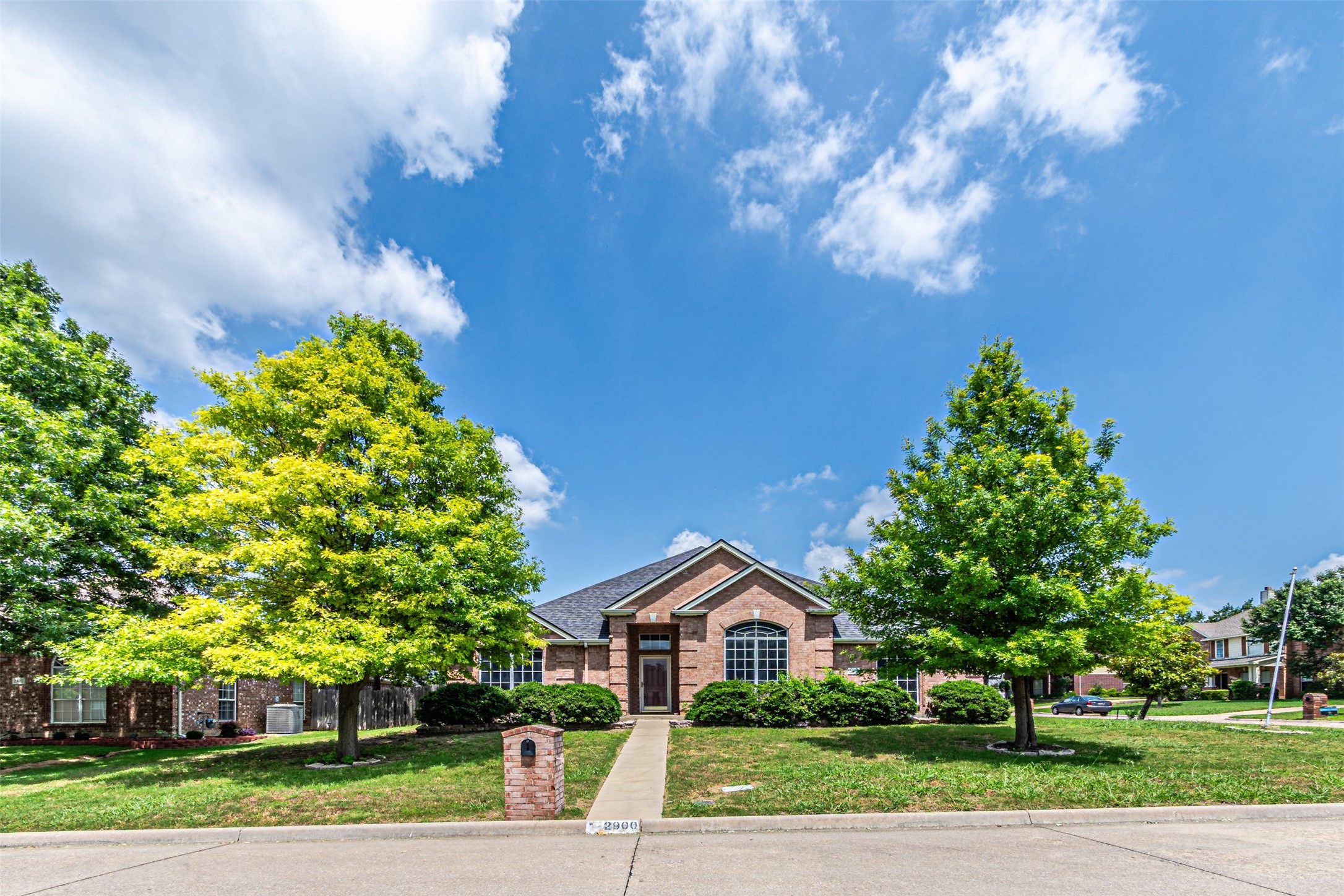 2900 Saint Vincent Drive Mansfield TX 76063