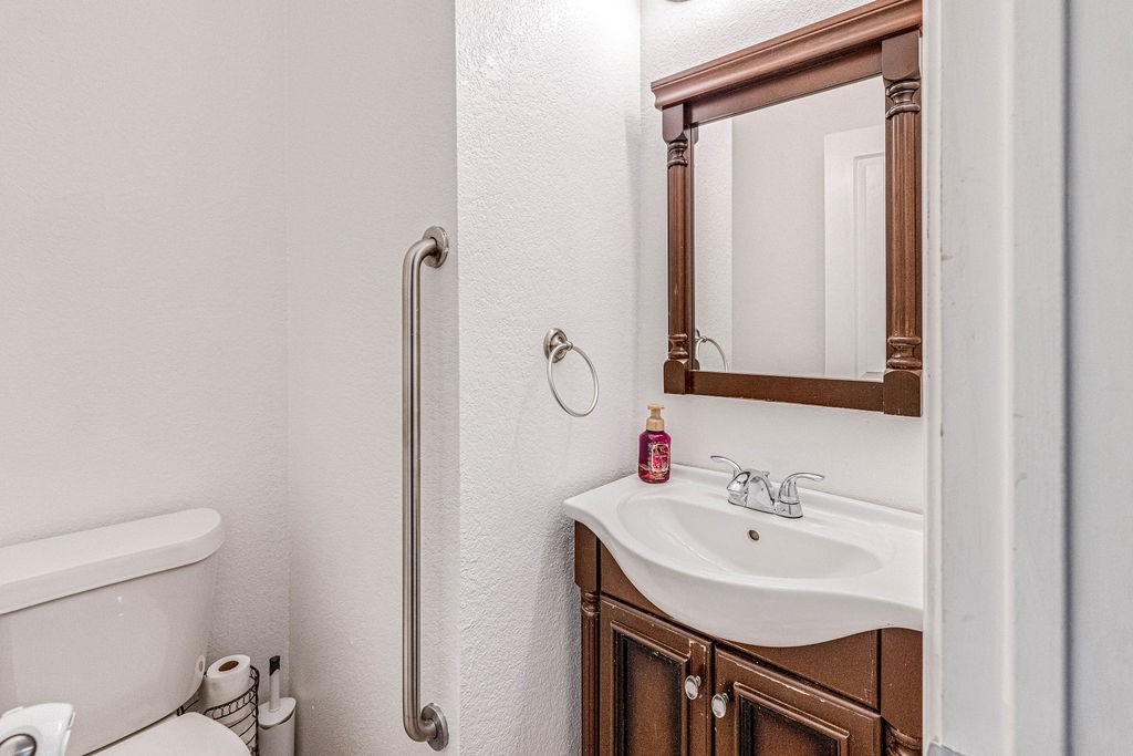 804 Ridge Point Drive Grand Prairie TX 75052