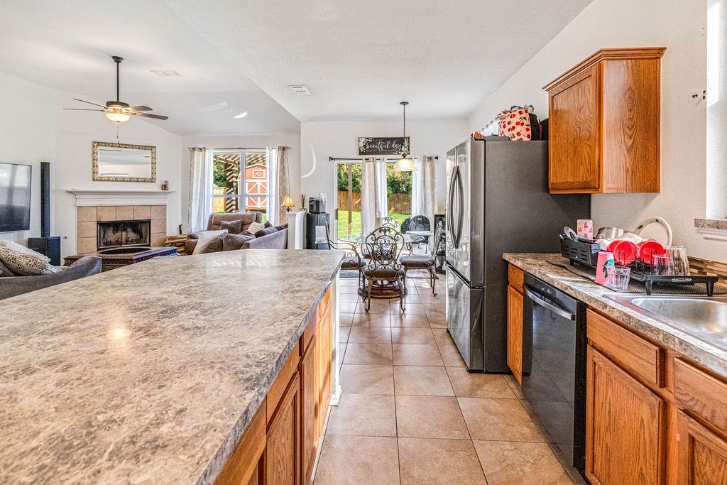 804 Ridge Point Drive Grand Prairie TX 75052