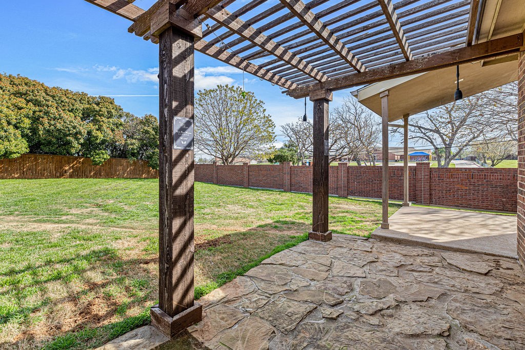 804 Ridge Point Drive Grand Prairie TX 75052