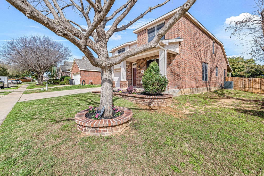 804 Ridge Point Drive Grand Prairie TX 75052