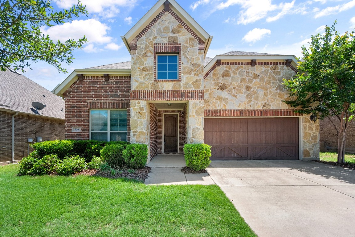 806 Bandelier Lane Mansfield TX 76063
