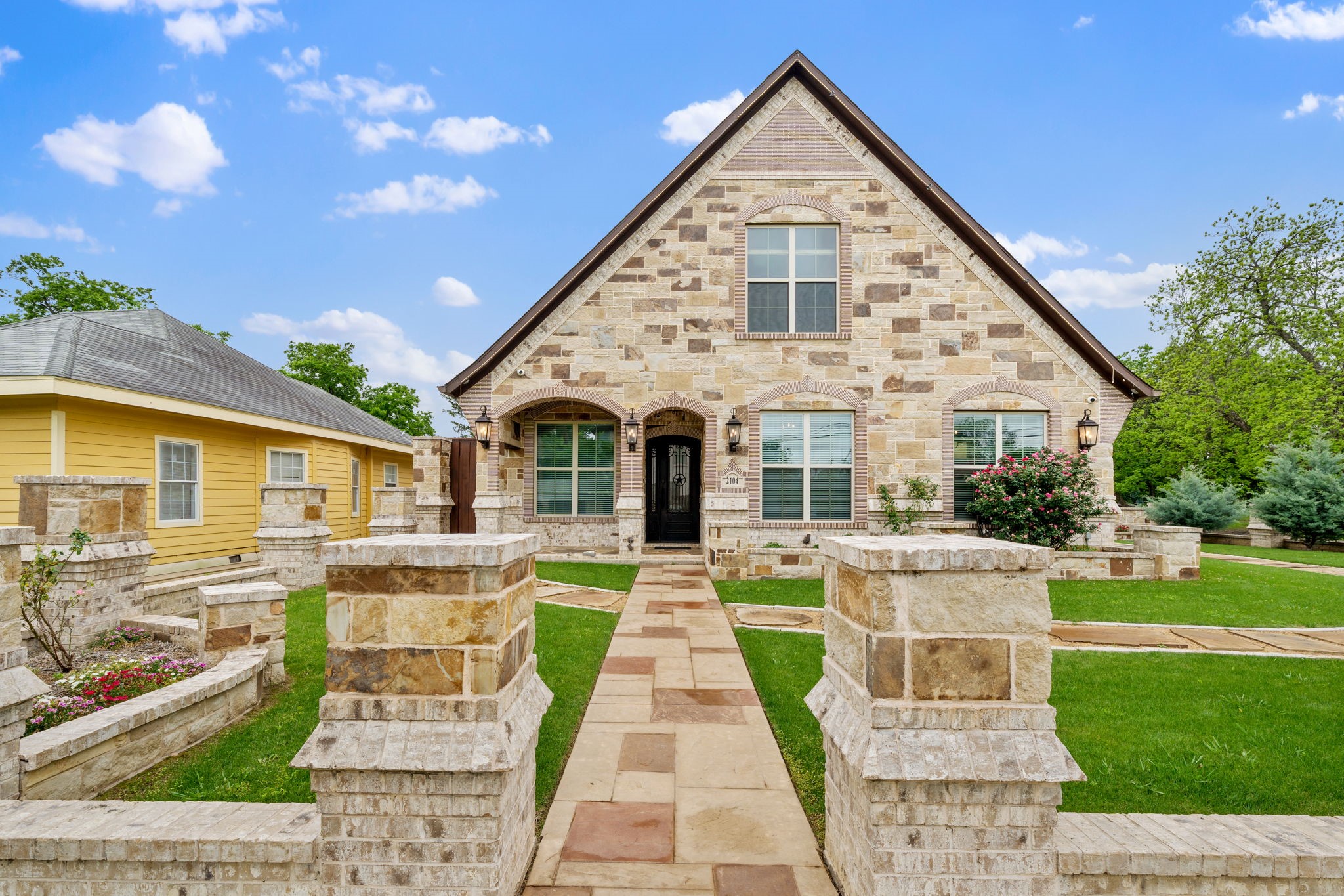 2104 Wellington Street Greenville TX 75401