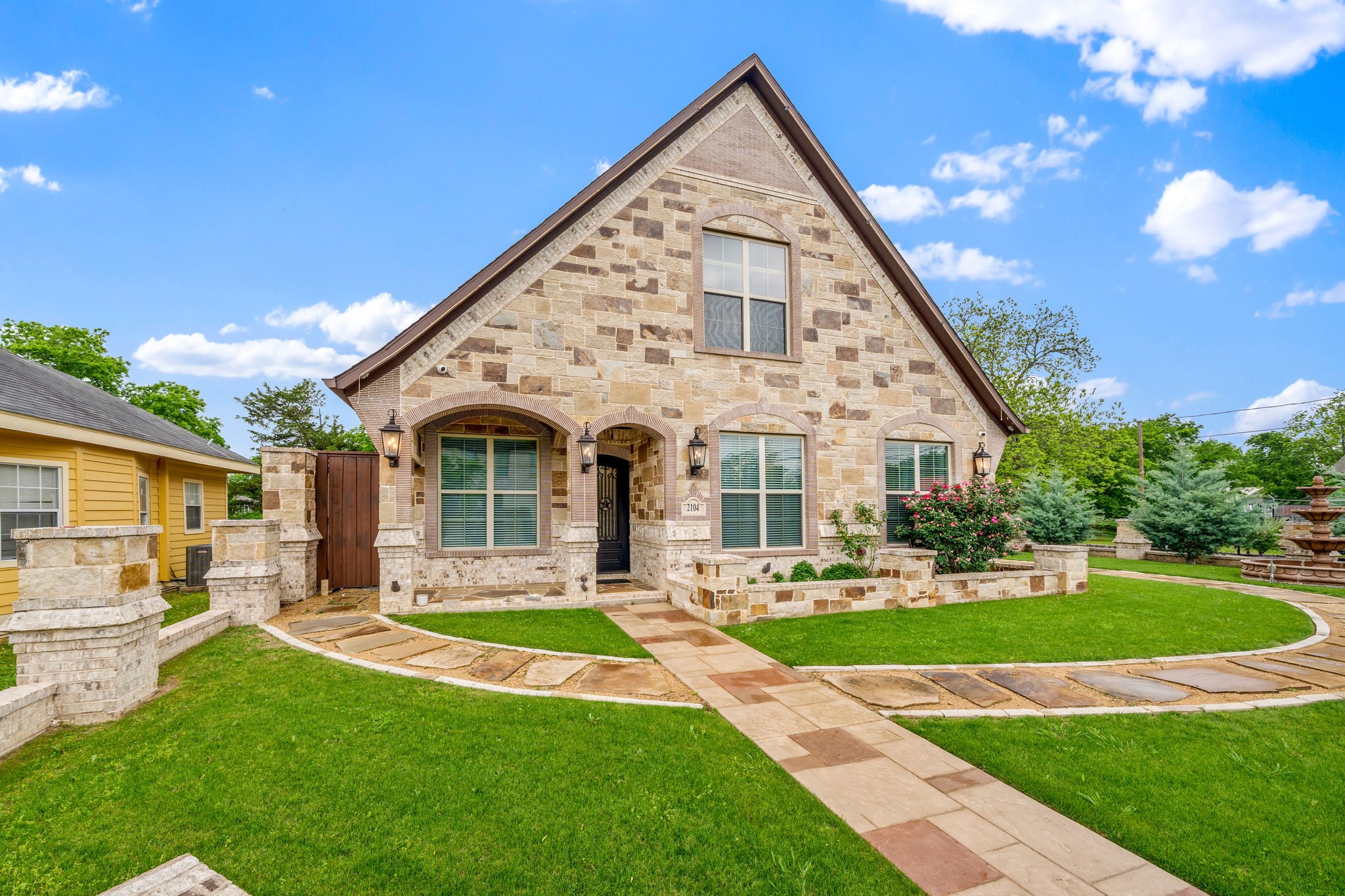 2104 Wellington Street Greenville TX 75401