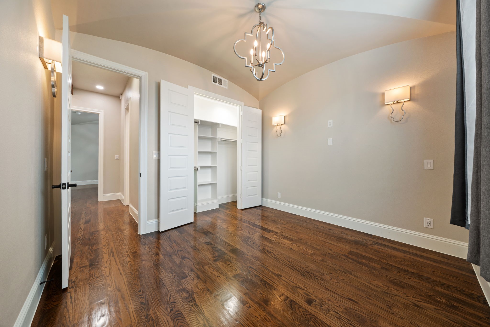 2104 Wellington Street Greenville TX 75401