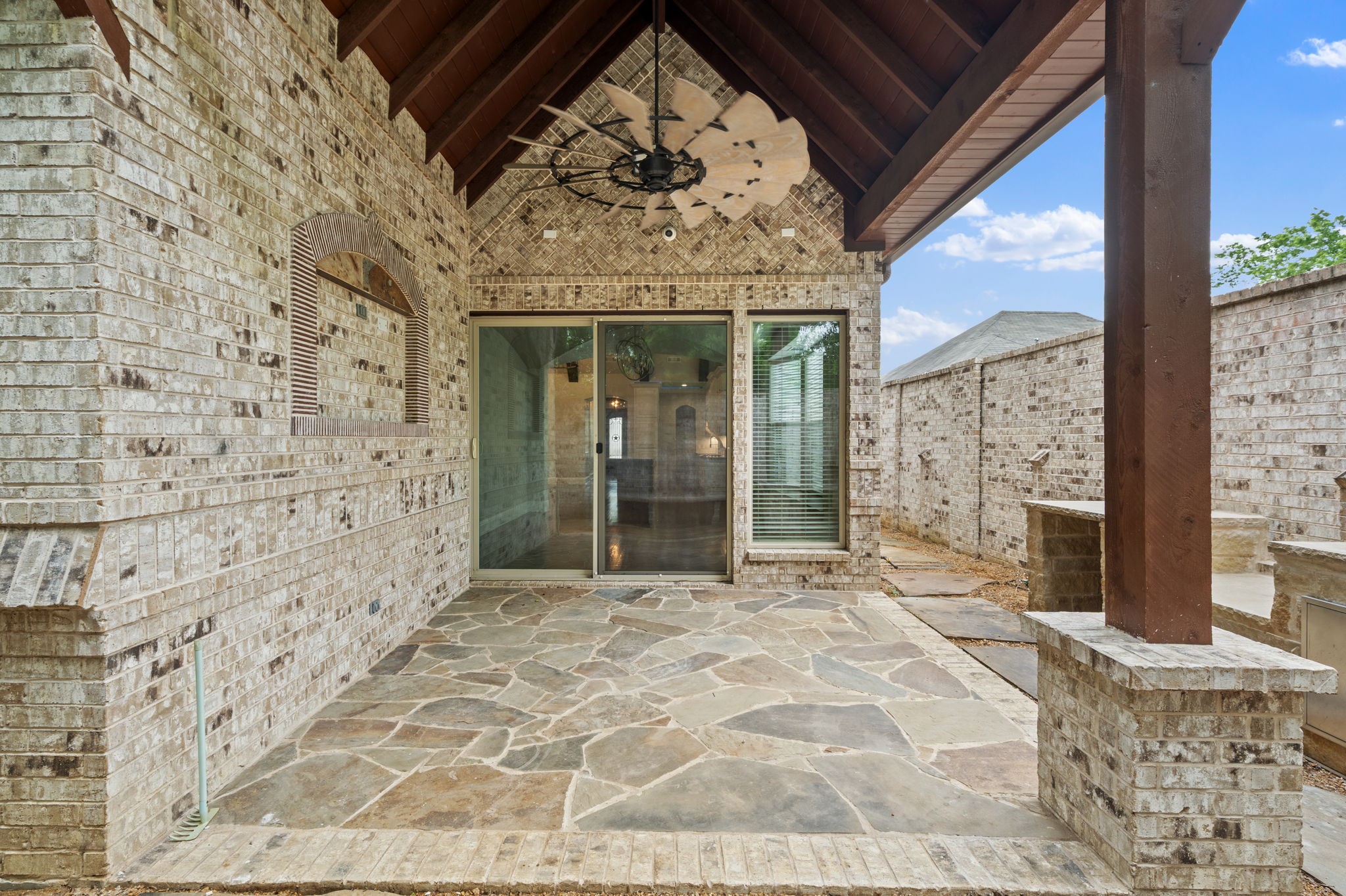 2104 Wellington Street Greenville TX 75401