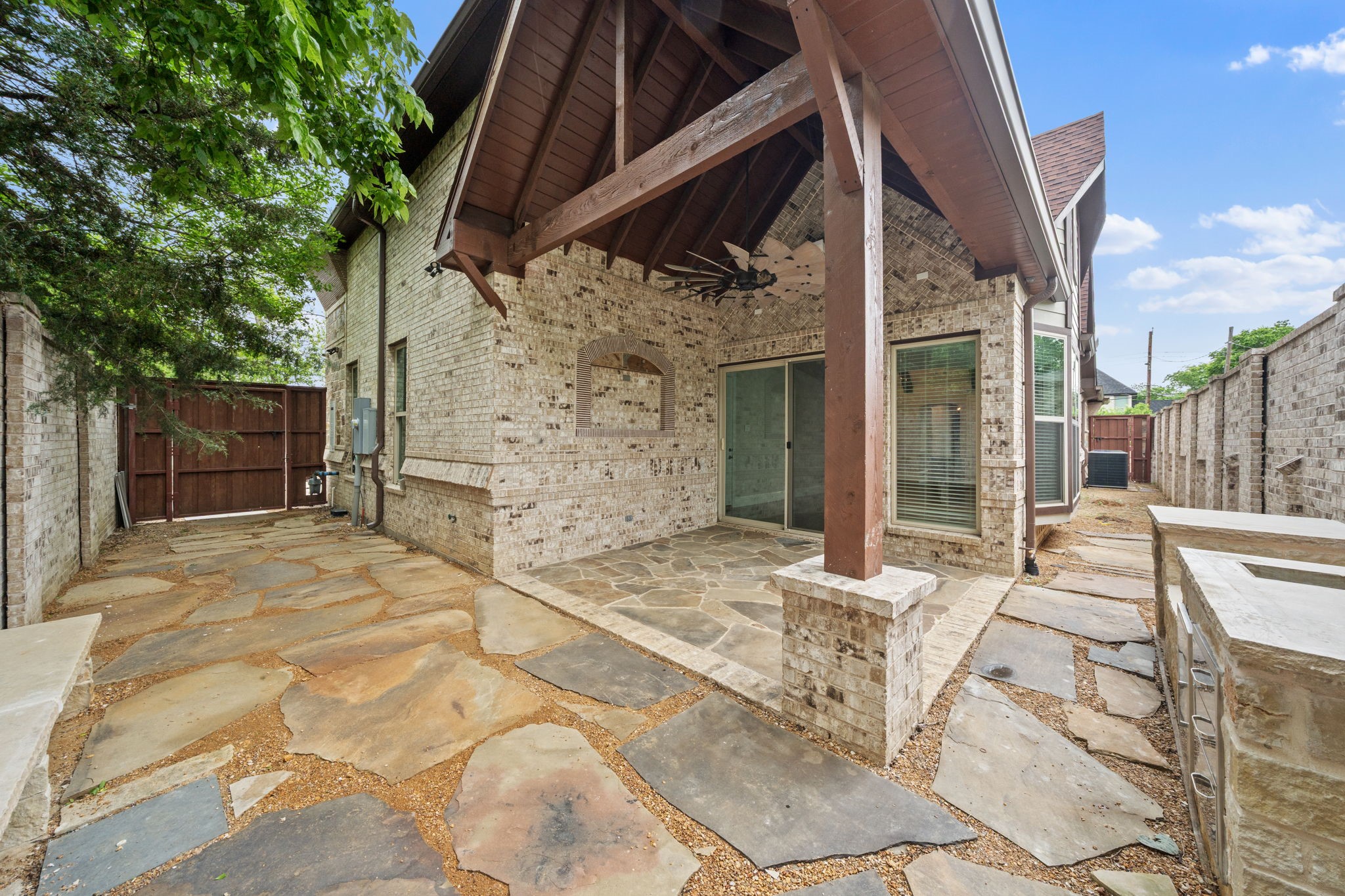 2104 Wellington Street Greenville TX 75401