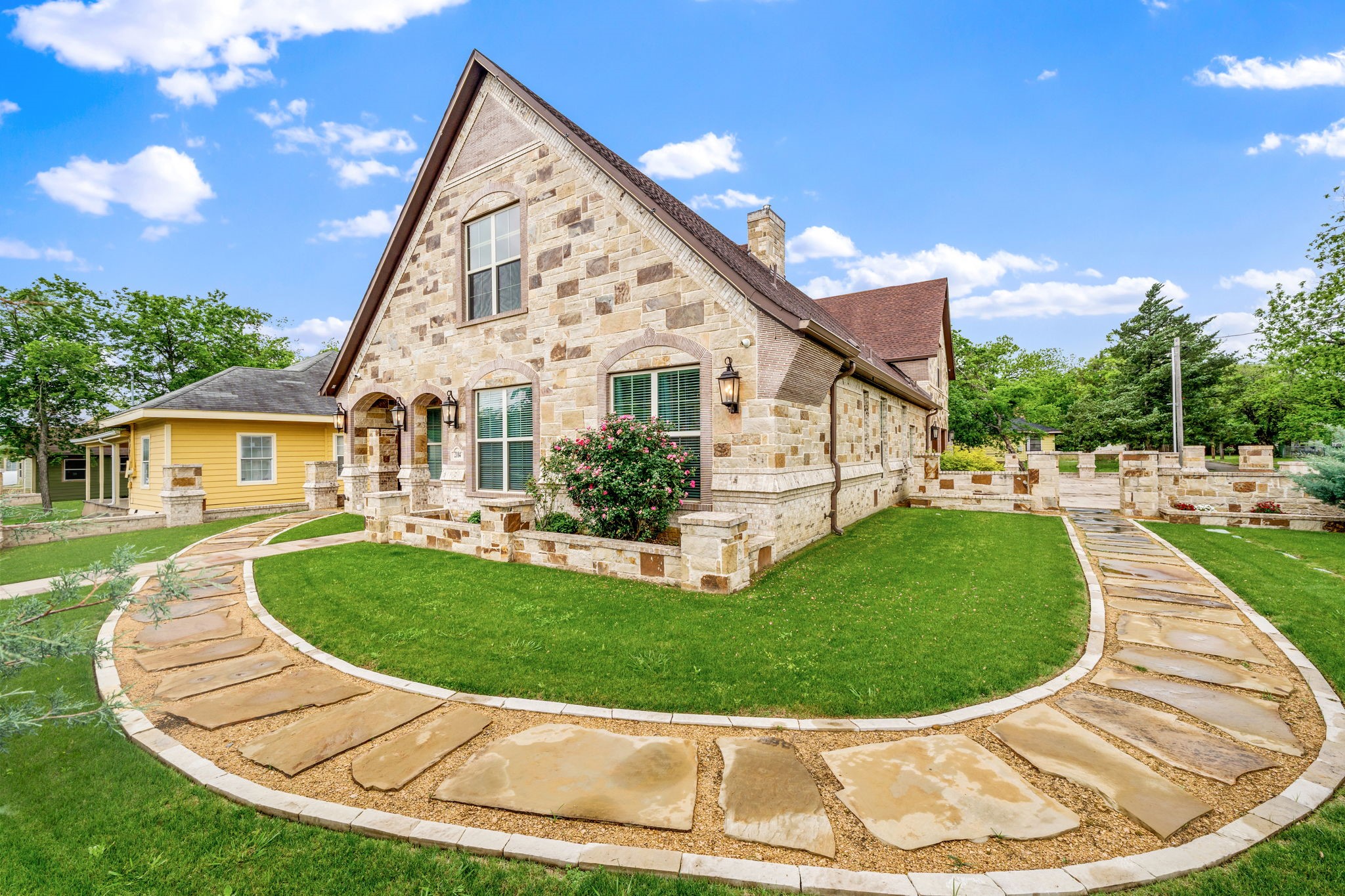 2104 Wellington Street Greenville TX 75401