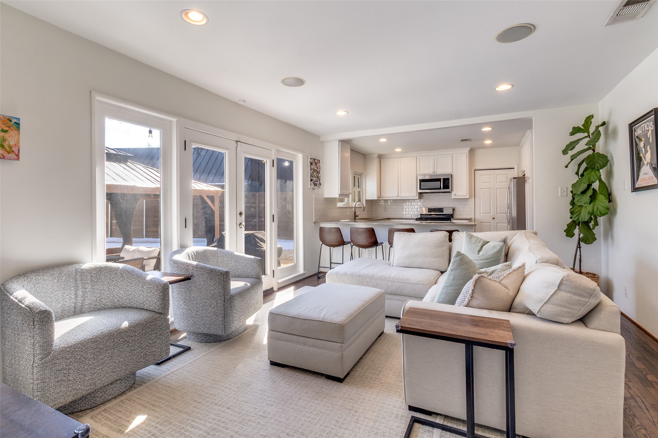 6718 Starling Circle Dallas TX 75209