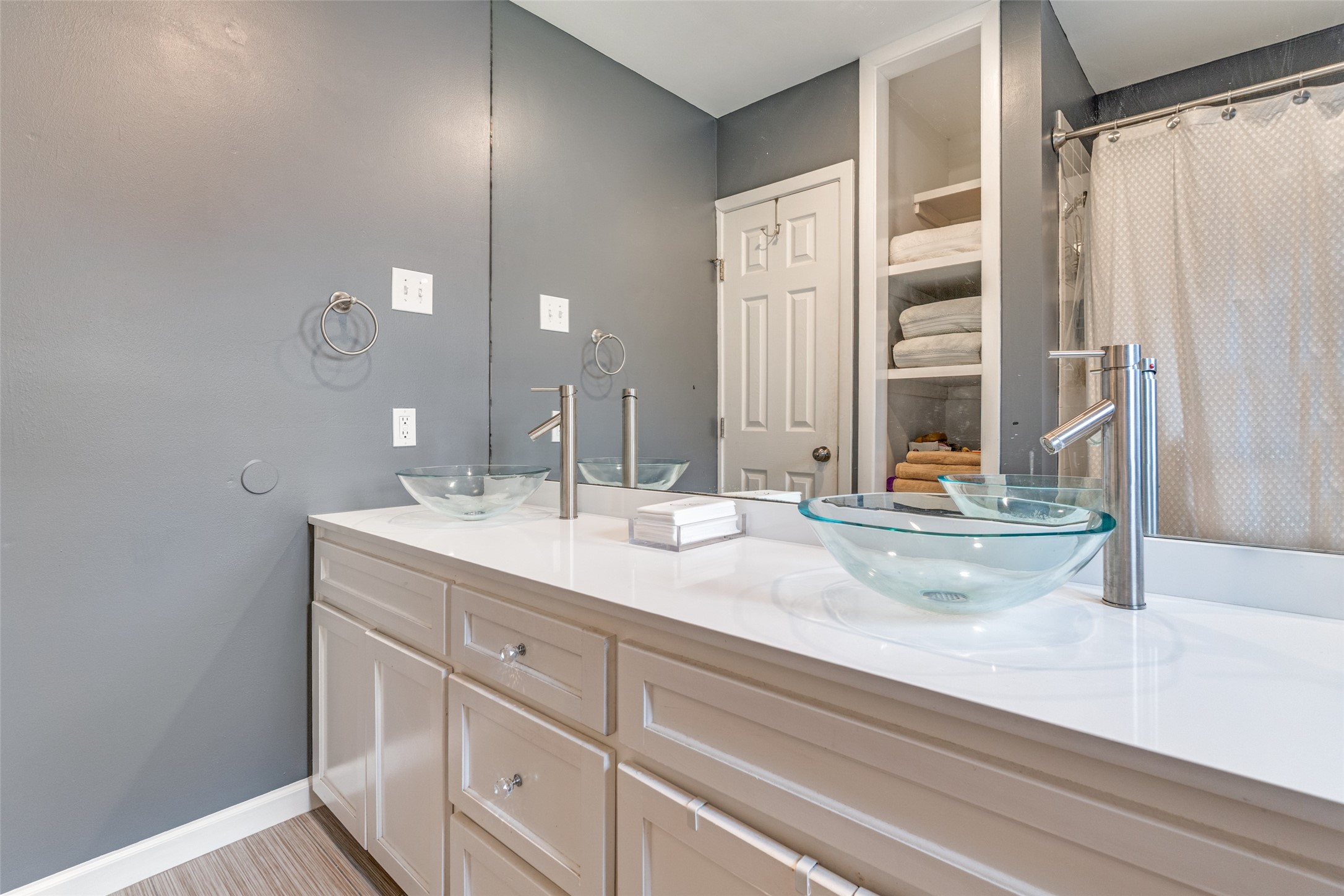 6718 Starling Circle Dallas TX 75209