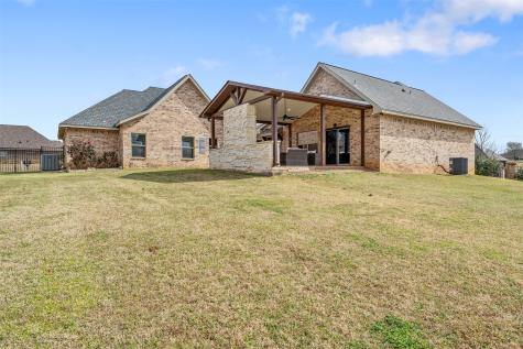404 Corrigan Trails Boulevard Lindale TX 75771