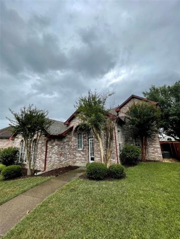 2112 Amber Springs Mesquite TX 75181