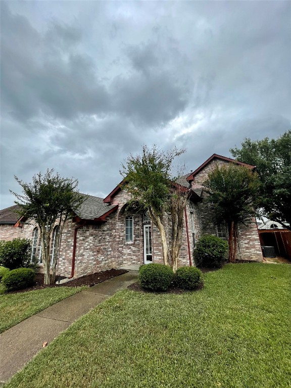 2112 Amber Springs Mesquite TX 75181