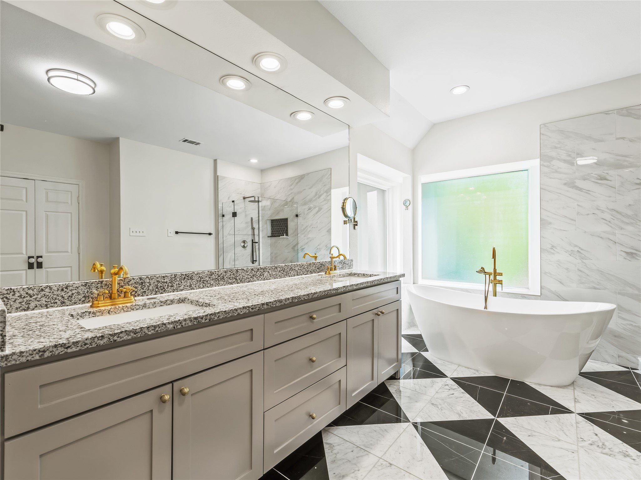 153 Meadowcreek Road Coppell TX 75019