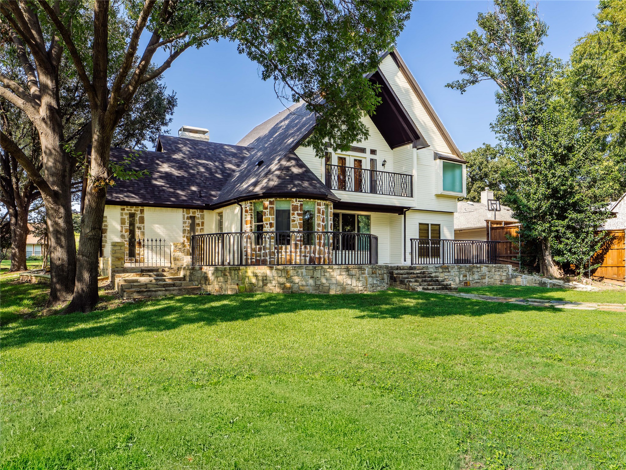 153 Meadowcreek Road Coppell TX 75019