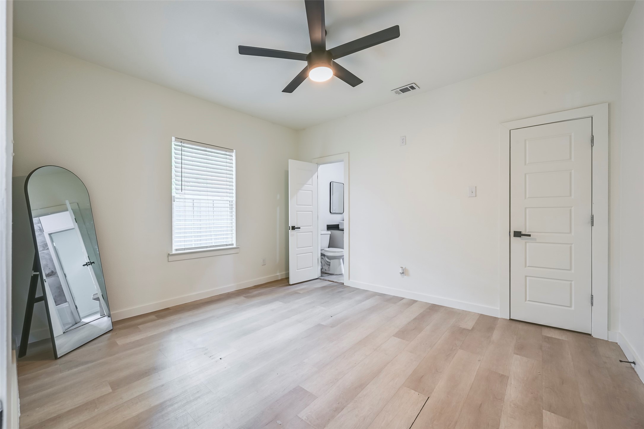 2109 Gould Avenue Fort Worth TX 76164