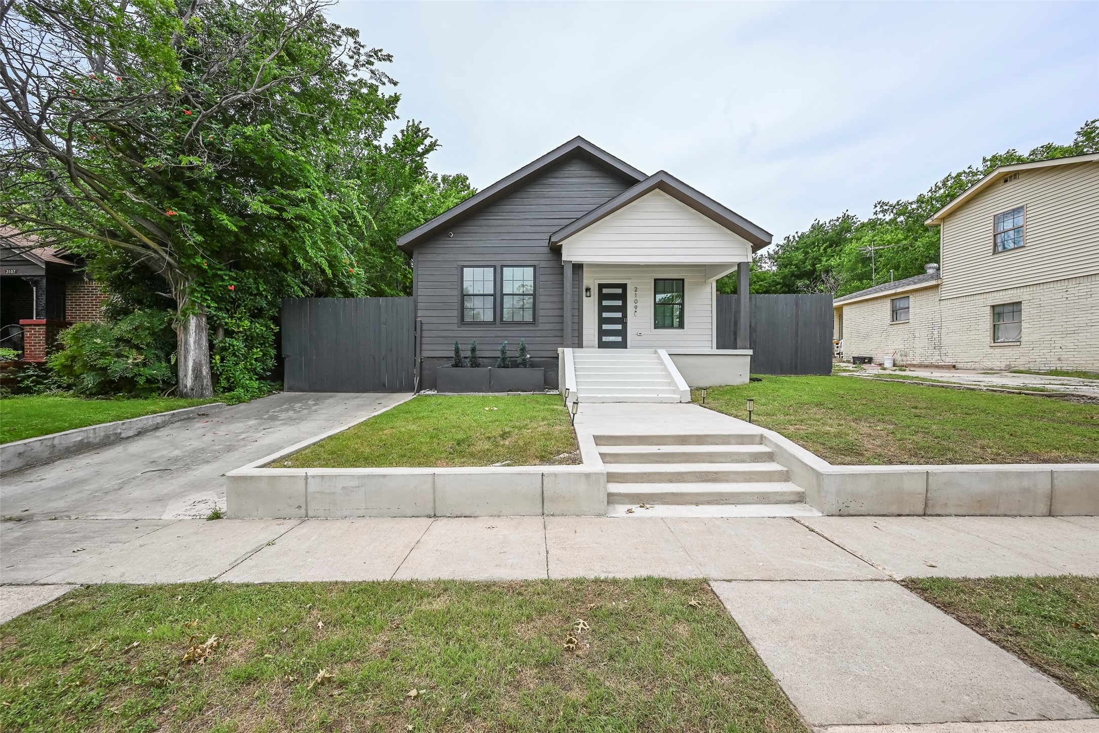 2109 Gould Avenue Fort Worth TX 76164