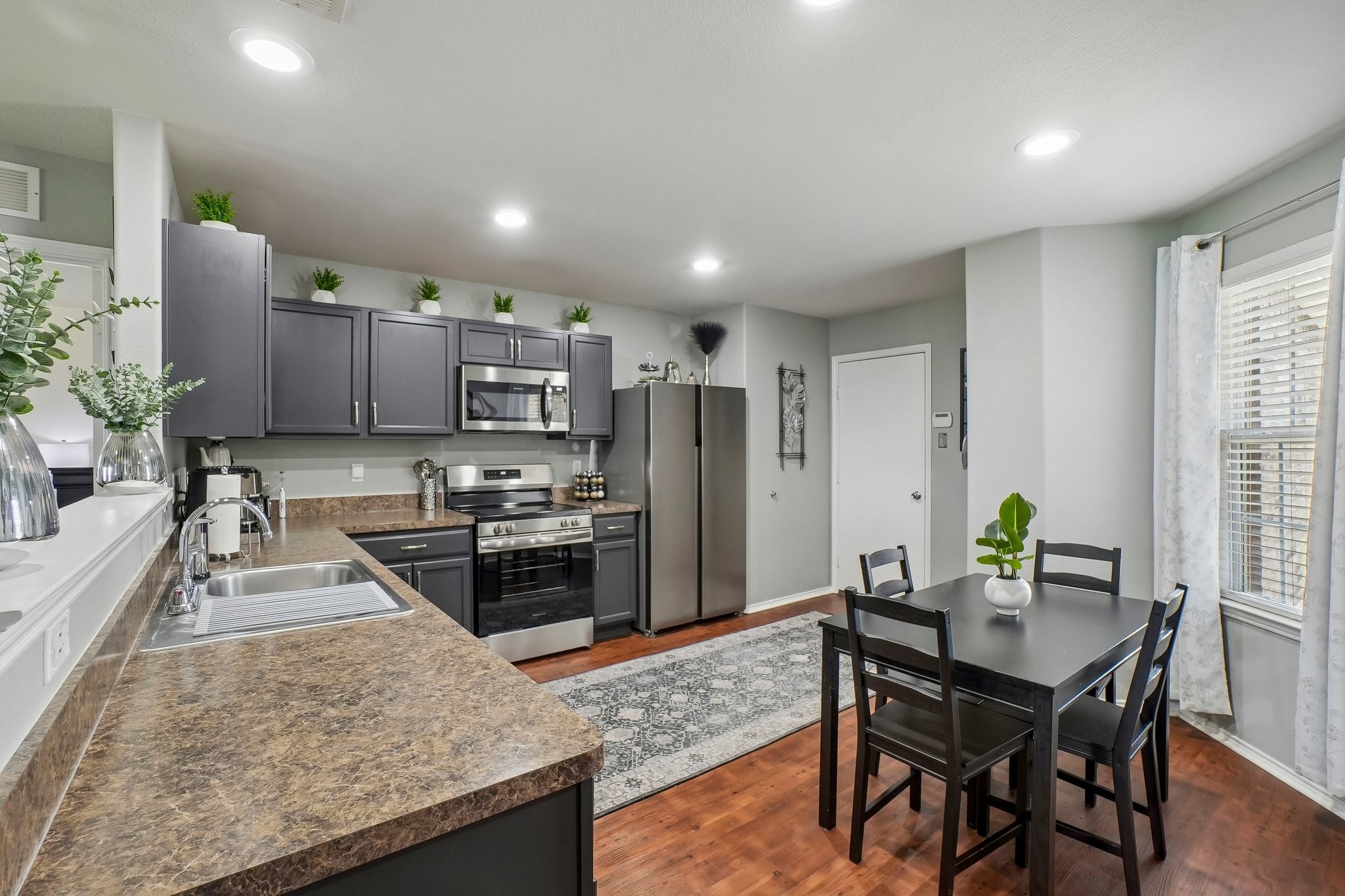 1286 Wysteria Lane Burleson TX 76028
